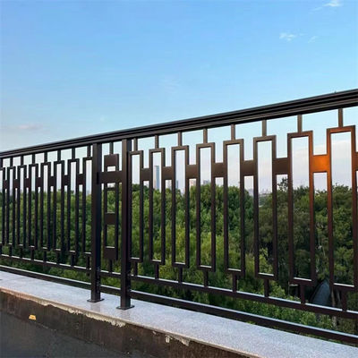 Elegant Balustrades Handrails Horizontal Slats Metal Fence Long Service Life