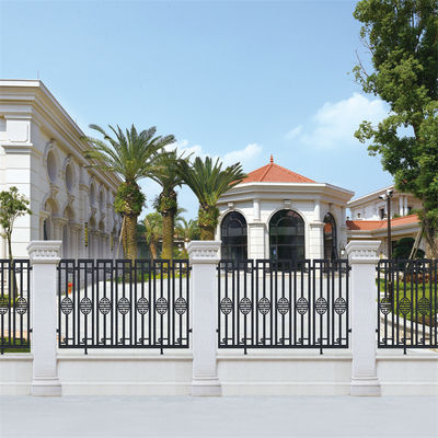 Services de forgeage de balustrades pour terrasses extérieures, barres transversales, garde-corps, échelles de sécurité Produit