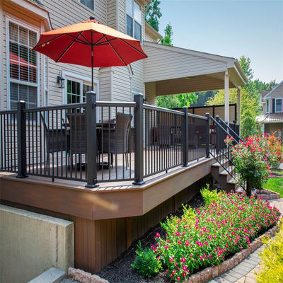 Chinese Modern Pattern Black Quare Post Side Mounted Aluminum Alloy Railing