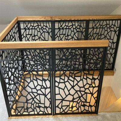 Horizontal Residential Railing With Steel Surface Finish For Balcony Edge Protection